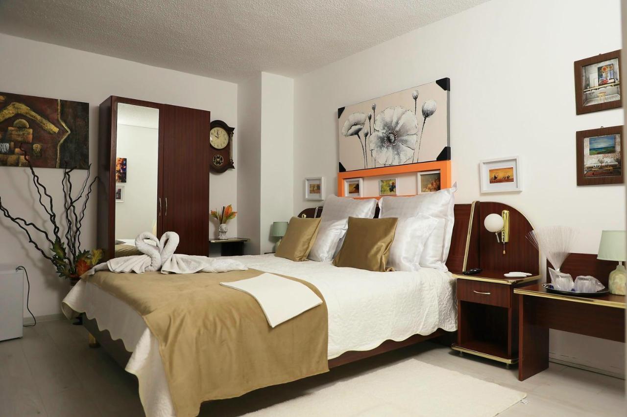 Casa Mina Hotel Busteni Bagian luar foto