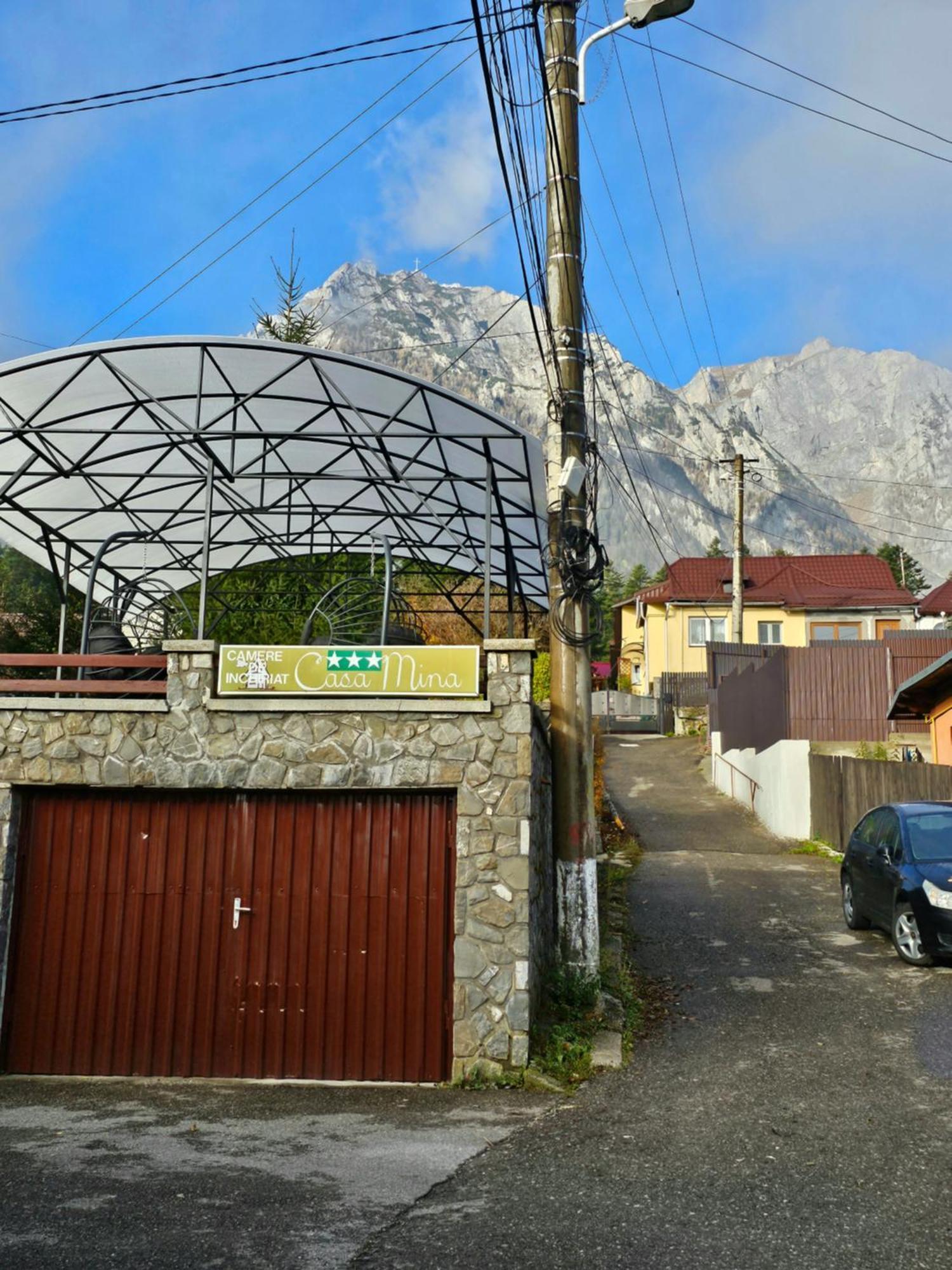 Casa Mina Hotel Busteni Bagian luar foto